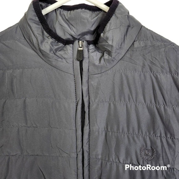 NEW Chaps Mens Lightweight Packable Navy Grey Vest With Bag Size Large - Picture 5 of 9